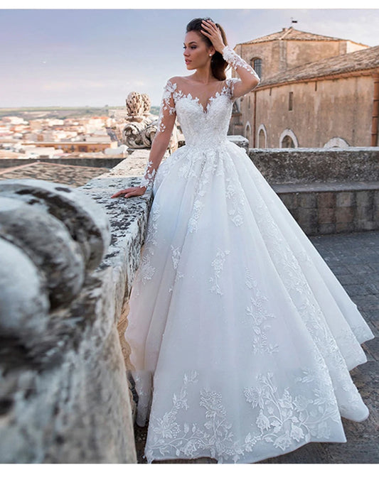 White Bridesmaid Dresses: Wedding Dresses Elegant Long Sleeves Appliques Lace