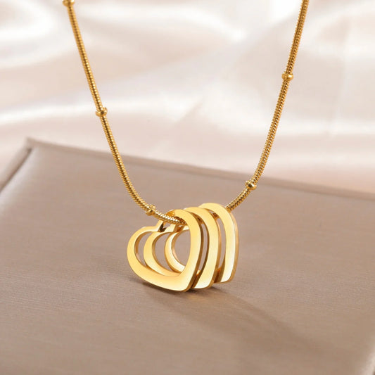 Amaxer Personalized Family Name Necklace With 1-4 Hearts for Mother Custom Mother's Day and Valentine's Day Gift