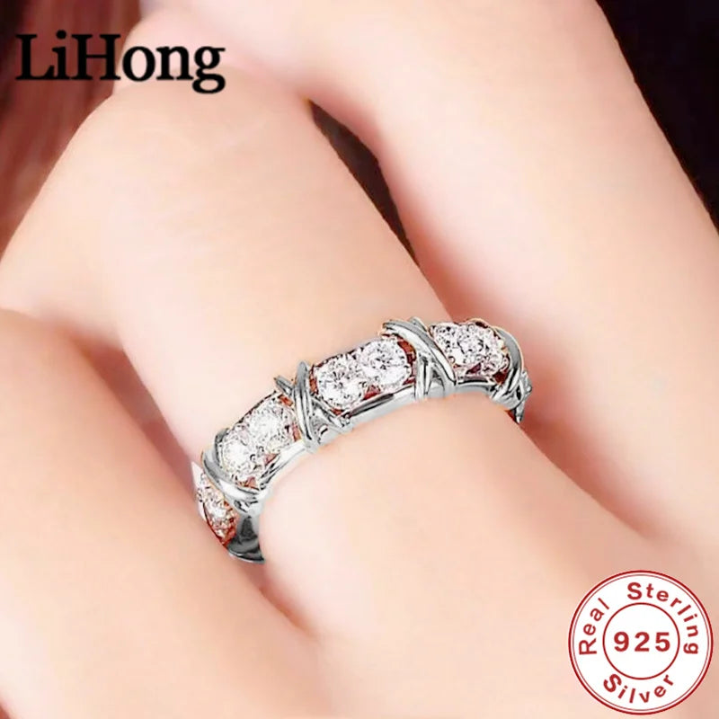 Luxury 925 Sterling Silver Ring Interlaced With Aaa Zircon Crystal Ring For A Woman'S