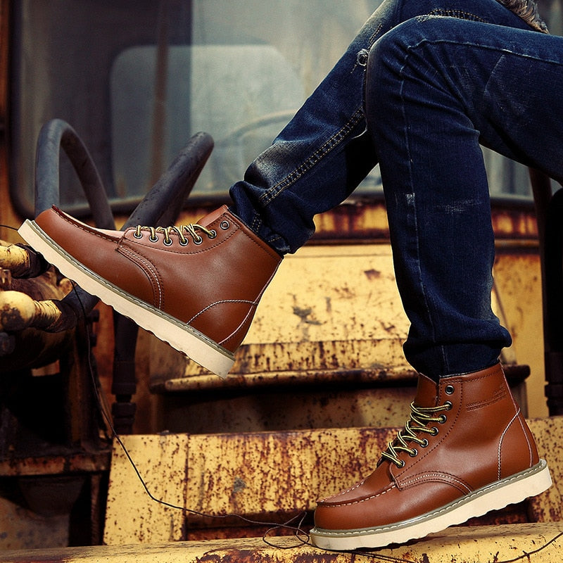 Red Retro Leather Boots Men Fur Warm Winter Boots Comfort British Style