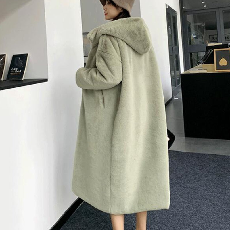 Winter Women High Quality Faux Fur Coat Luxury Long Fur Coat Loose