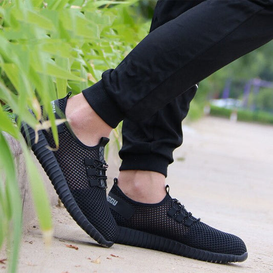 Protective Shoes Breathable Safety Shoes Men Lightweight Steel