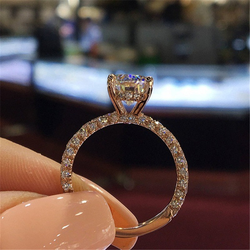 Fashion Charm Shiny Zircon Silver Color Ring Luxury