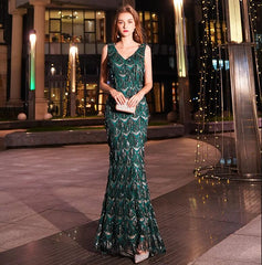 Evening wear Dresses: Green Tasse Evening Dresses Long Mermaid V-Neck