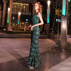 Evening wear Dresses: Green Tasse Evening Dresses Long Mermaid V-Neck