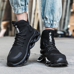 Men Winter Safety Boots Are Light and Comfortable Steel Toe Cap Anti-piercing