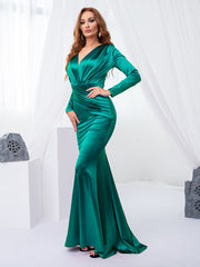 Evening wear Dresses: Evening Gown Stretchy Satin Deep V Neck Low Cut