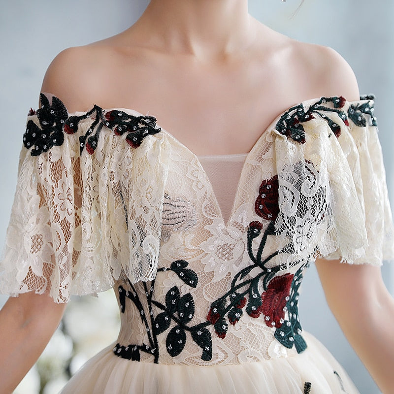 Homecoming Dresses: Prom Dresses Long Lace Appliques Beading Floor Length