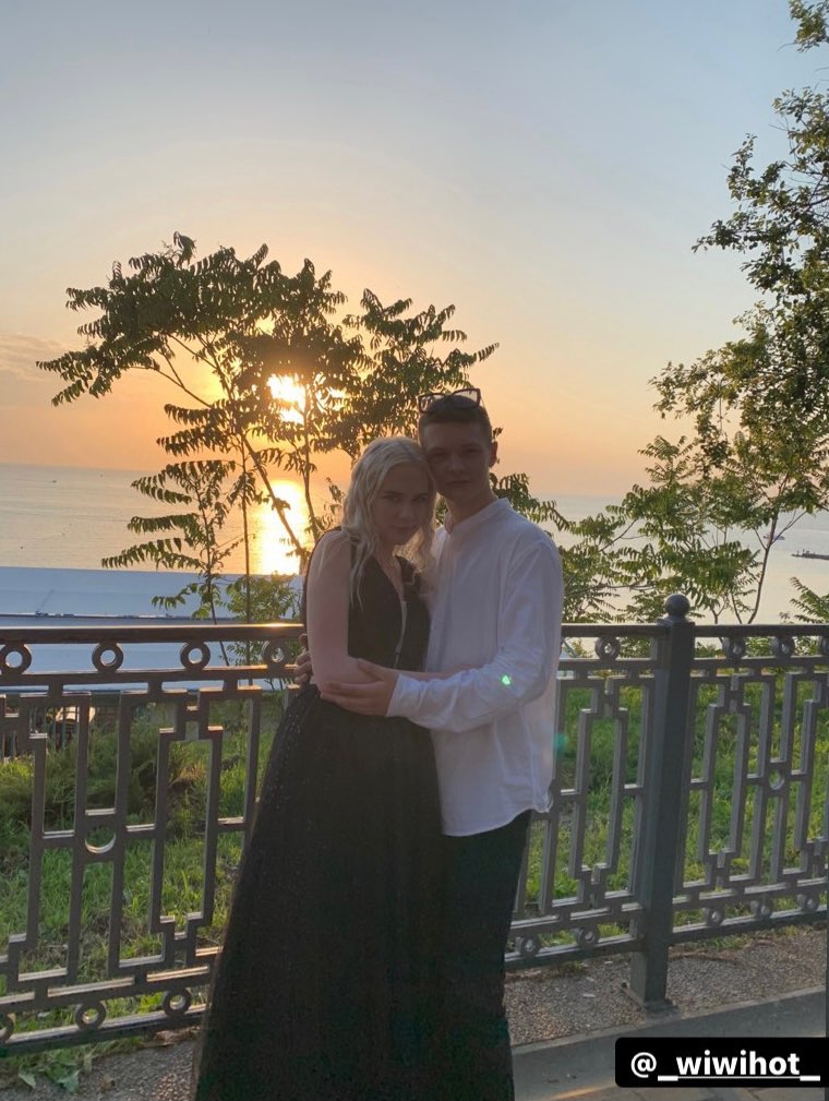 Homecoming Dresses: Black Long A-Line Beaded Prom Dresses Elegant Women