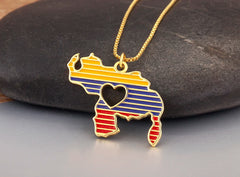 Fashion Venezuela Map Heart Design Charm Pendant Necklace For Women