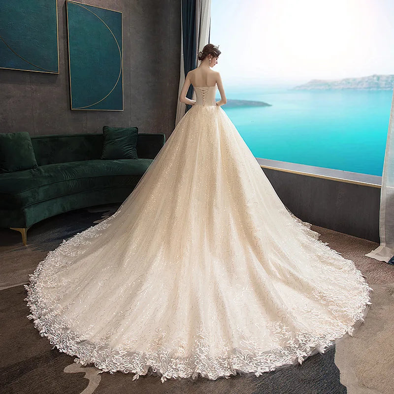 White Bridesmaid Dresses: Wedding Dress Classic Strapless Wedding Gown With Train