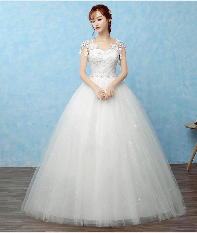 White Bridesmaid Dresses: Wedding Dress The Red V-neck Ball Gown Vintage
