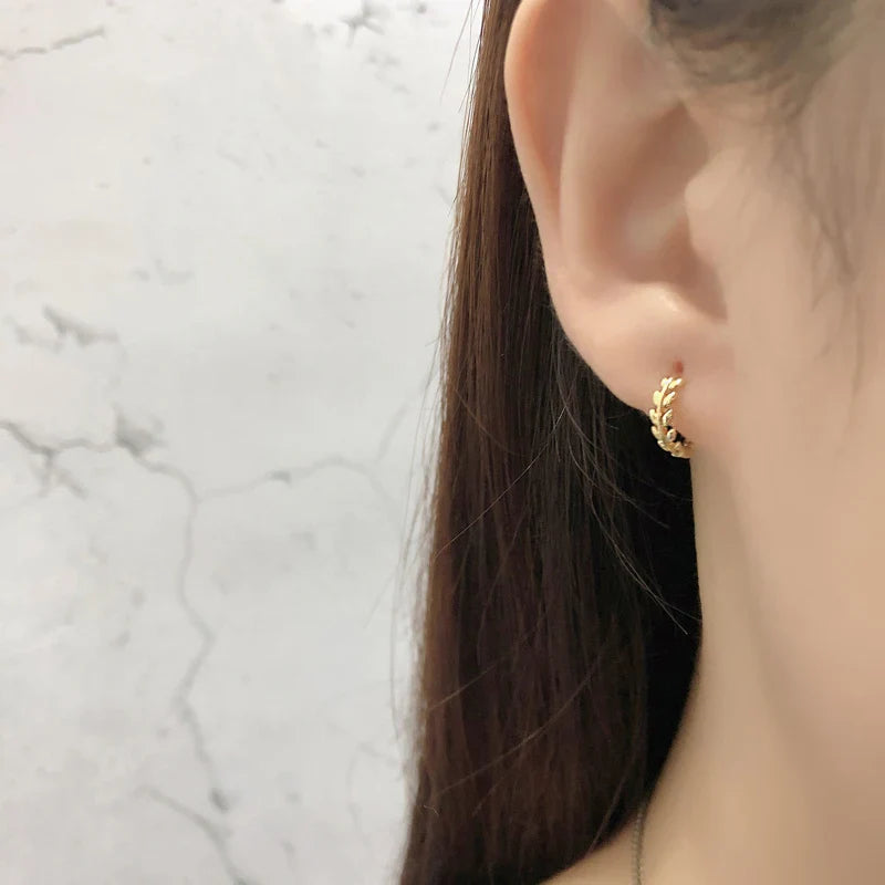 WANTME 925 Sterling Silver Minimalist 18k Gold Plated Leaf Stud Earrings for Women Charm Teen Party Jewelry Ear Buckle Female