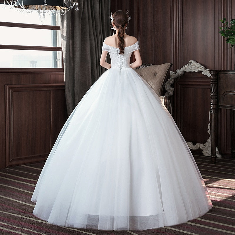 White Bridesmaid Dresses: Wedding Dress Embroidered Lace on Net Boat Neck Lace up