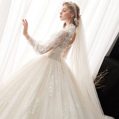 Sleeve Pearls Flowers Appliques Lace Princess Ball Gown Wedding Dresses