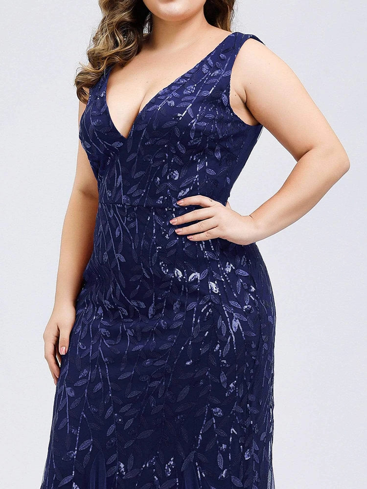 Homecoming Dresses: Plus Size Sleeveless Cocktail Dress V Neck Prom Gowns