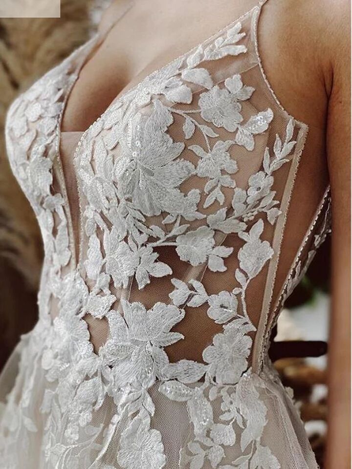 White Bridesmaid Dresses: Beach Wedding Dresses Long Tulle Lace Vintage Bridal Gown