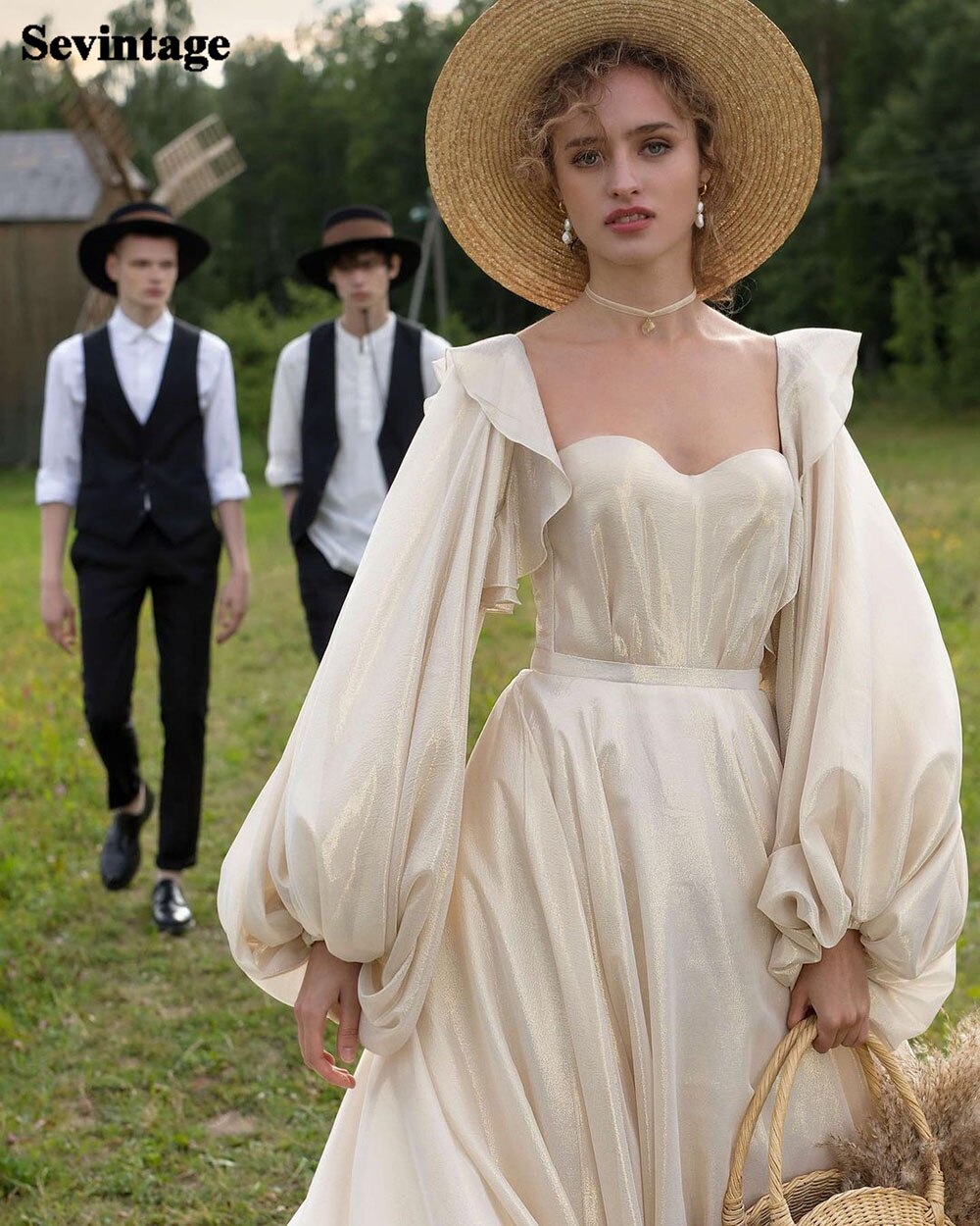 White Bridesmaid Dresses: Boho Wedding Dresses Puff Sleeves Sweetheart Ruffles