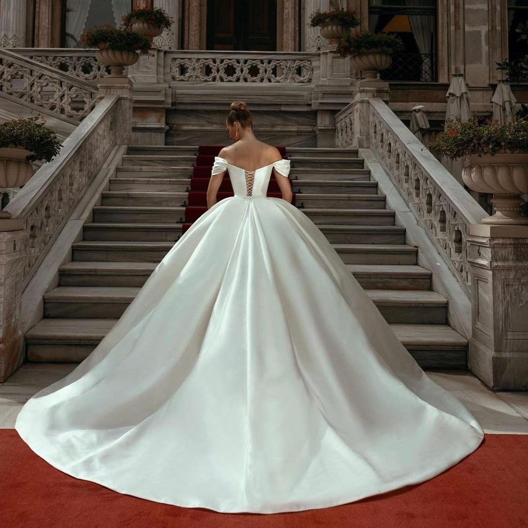 White Bridesmaid Dresses: White Wedding Dresses Off Shoulder Sweep Train Bride Dress