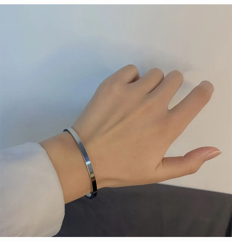 Personalized Bracelet for Women Female Width 5mm Custom Engraved Name Bracelets Bangle Stainless Steel Jewelry Armbanden Pulsera