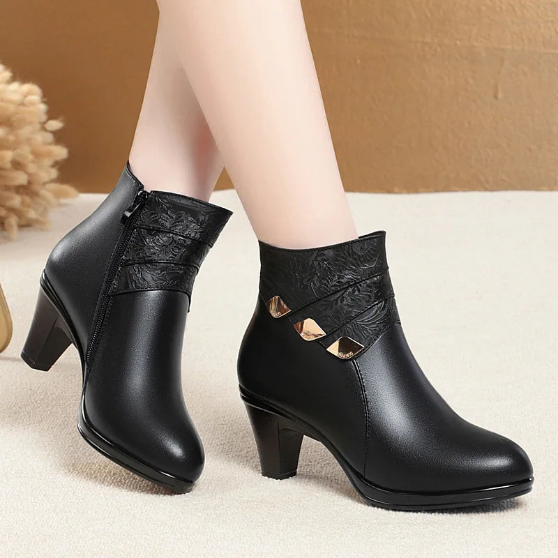New Fashion Female Short Boots Thick Heel Genuine Leather Metal Decorative Cotton Shoes Warm Inside Plush / Wool Snow Boots