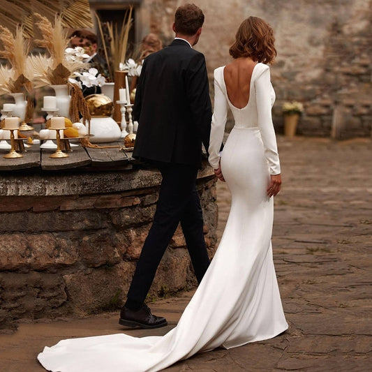 White Bridesmaid Dresses: Wedding Dress Mermaid Square Neckline Long Sleeves