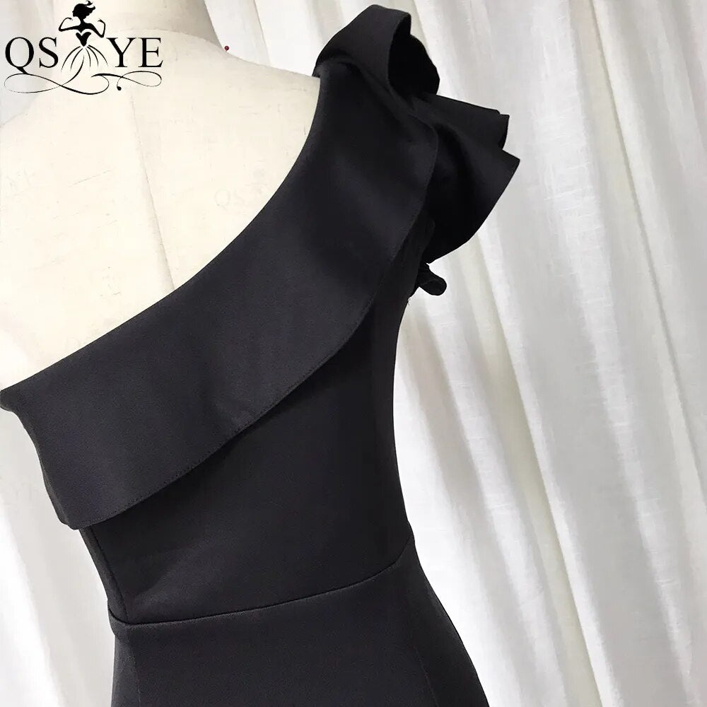 Evening wear Dresses: One Shoulder Mermaid Formal Gown Ruffles Dress