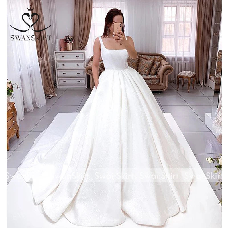 White Bridesmaid Dresses: Wedding Dress Square Collar Sleeveless A-Line Princess