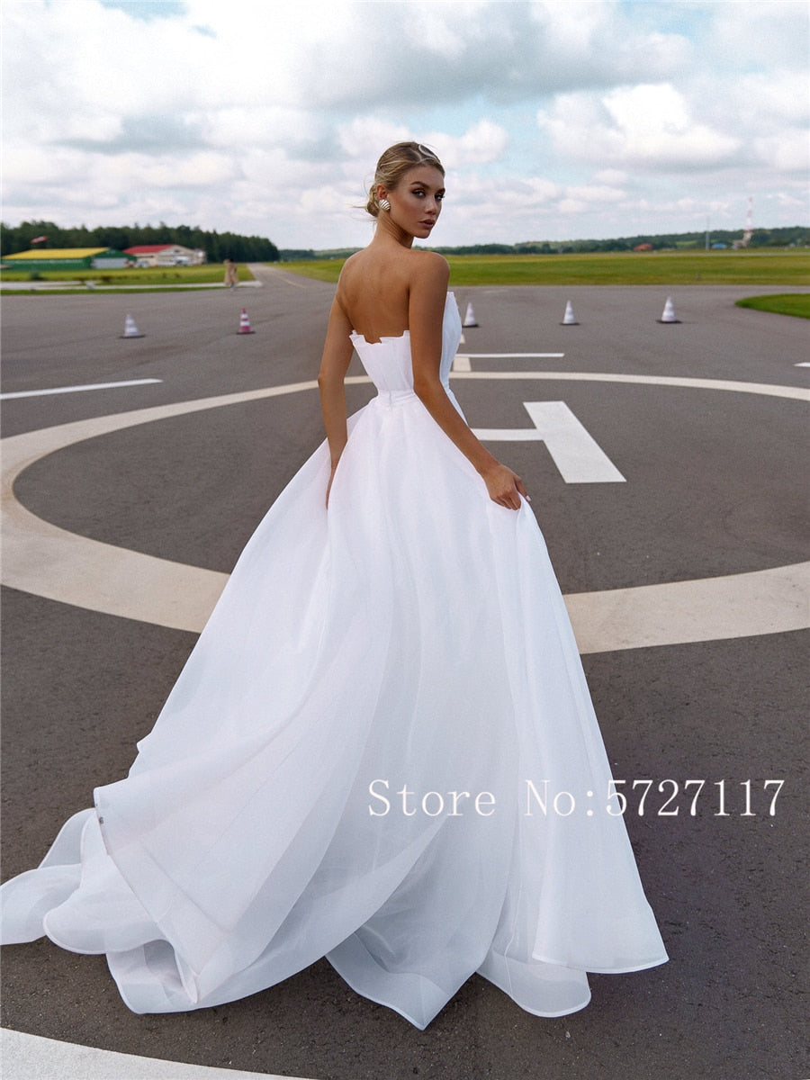 White Bridesmaid Dresses: Ball Gowns Organza Wedding Dress with Detachable