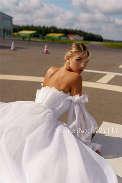 Ball Gowns Organza Wedding Dress with Detachable Long Sleeves