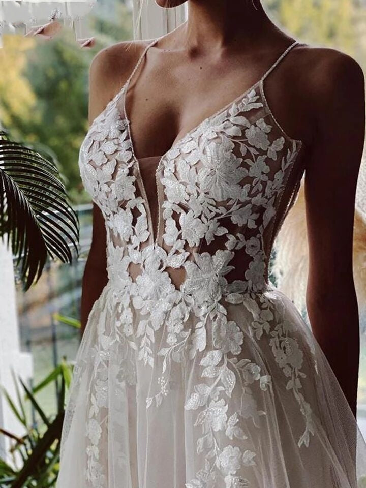 White Bridesmaid Dresses: Beach Wedding Dresses Long Tulle Lace Vintage Bridal Gown