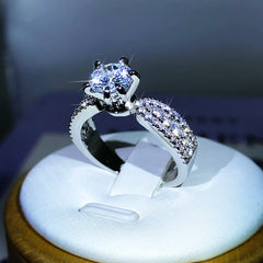 925 Sterling Silver Luxury Sparkling Six-Claw White Zircon Ring For Ladies Party