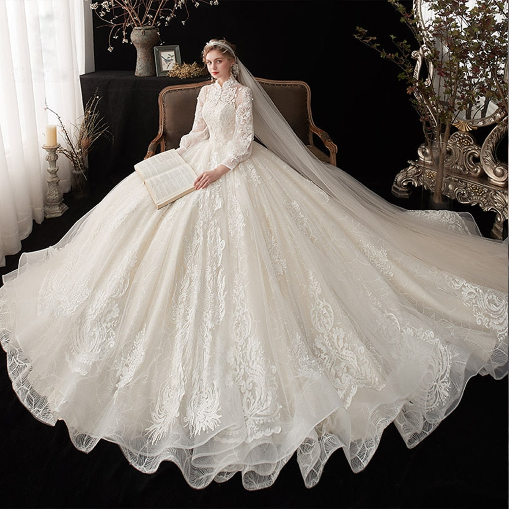 Sleeve Pearls Flowers Appliques Lace Princess Ball Gown Wedding Dresses