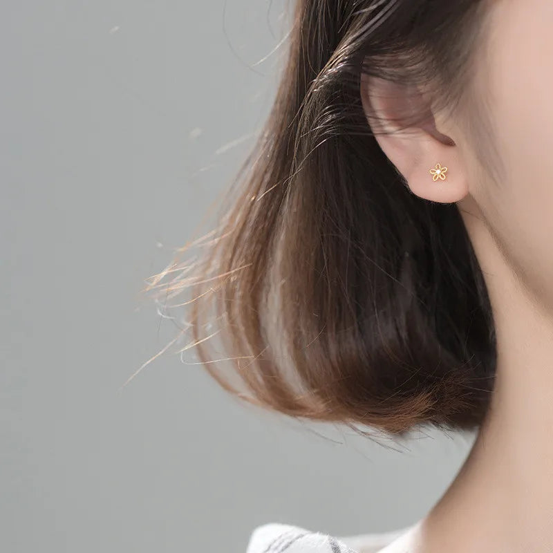 WANTME Real 100% 925 Sterling Silver Cute Sweet Hollow Mini Small Flower Geometric Stud Earrings for Women Korean Fine Jewelry