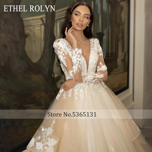White Bridesmaid Dresses: Wedding Dresses For Women Long Sleeve V-Neck Beading
