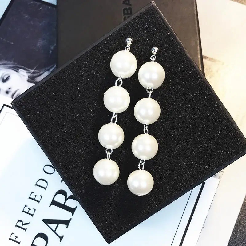 Best Selling Wild Fashion Simple Pearl Bean  Earrings Style Women Girls Earrings Jewelry Wholesale Crystal Earrings Brincos