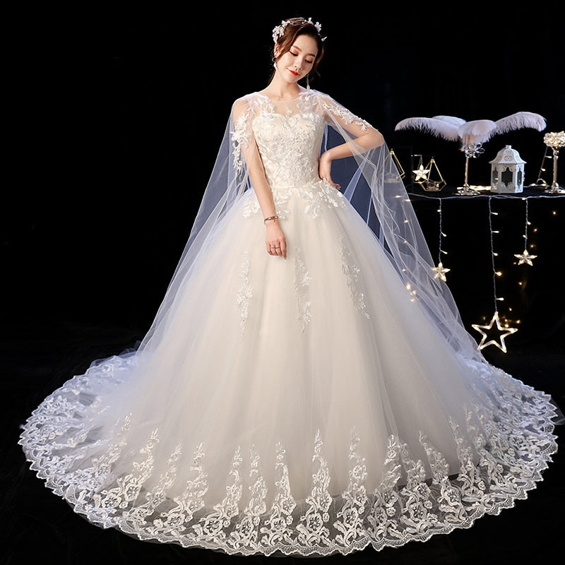 White Bridesmaid Dresses: Wedding Dress Elegant Court Train Lace Embroidery Princess