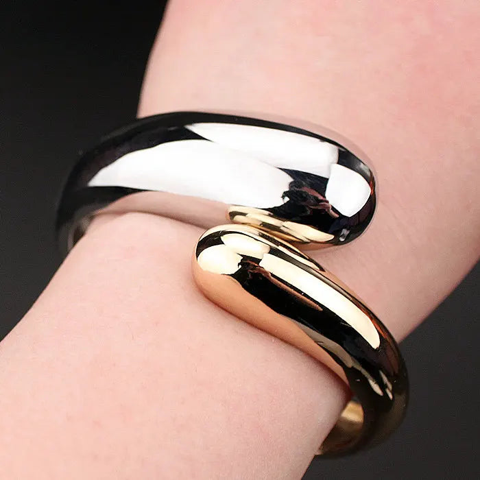 2025 Top Quality Fashion Bangles Gold Color Alloy Simple Wide Opened Bangles Snake Bracelet & Bangles For Women Gifts