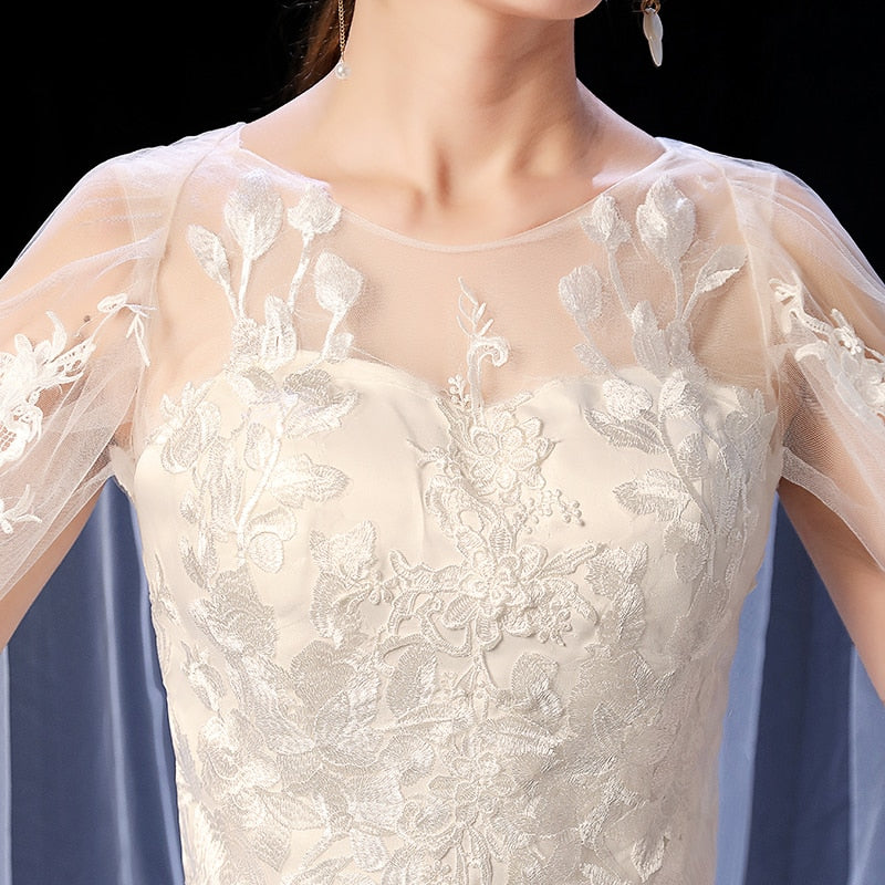 White Bridesmaid Dresses: Wedding Dress Elegant Court Train Lace Embroidery Princess