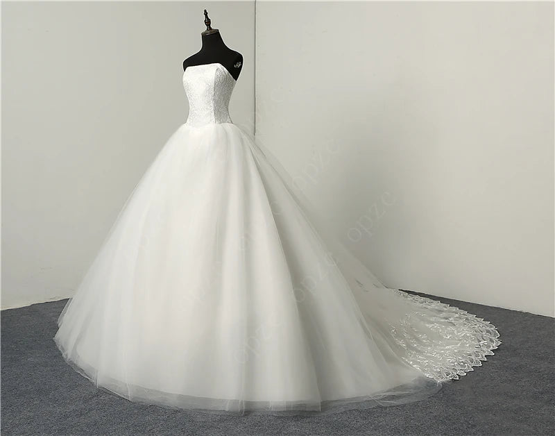 White Bridesmaid Dresses: Simple Classic Ball Gown ivory Wedding Dress Lace Up Sweet