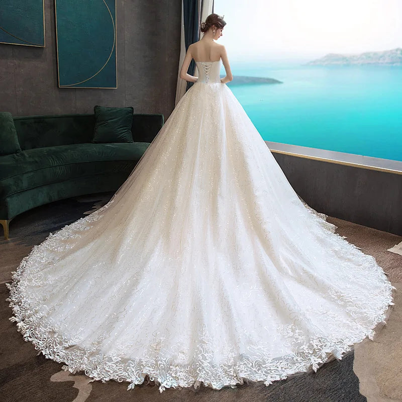 White Bridesmaid Dresses: Wedding Dress Classic Strapless Wedding Gown With Train