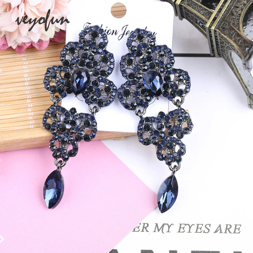 Veyofun Vintage Rhinestone Dangle Earrings Hollow out Drop Earrings Fashion Jewelry for Women