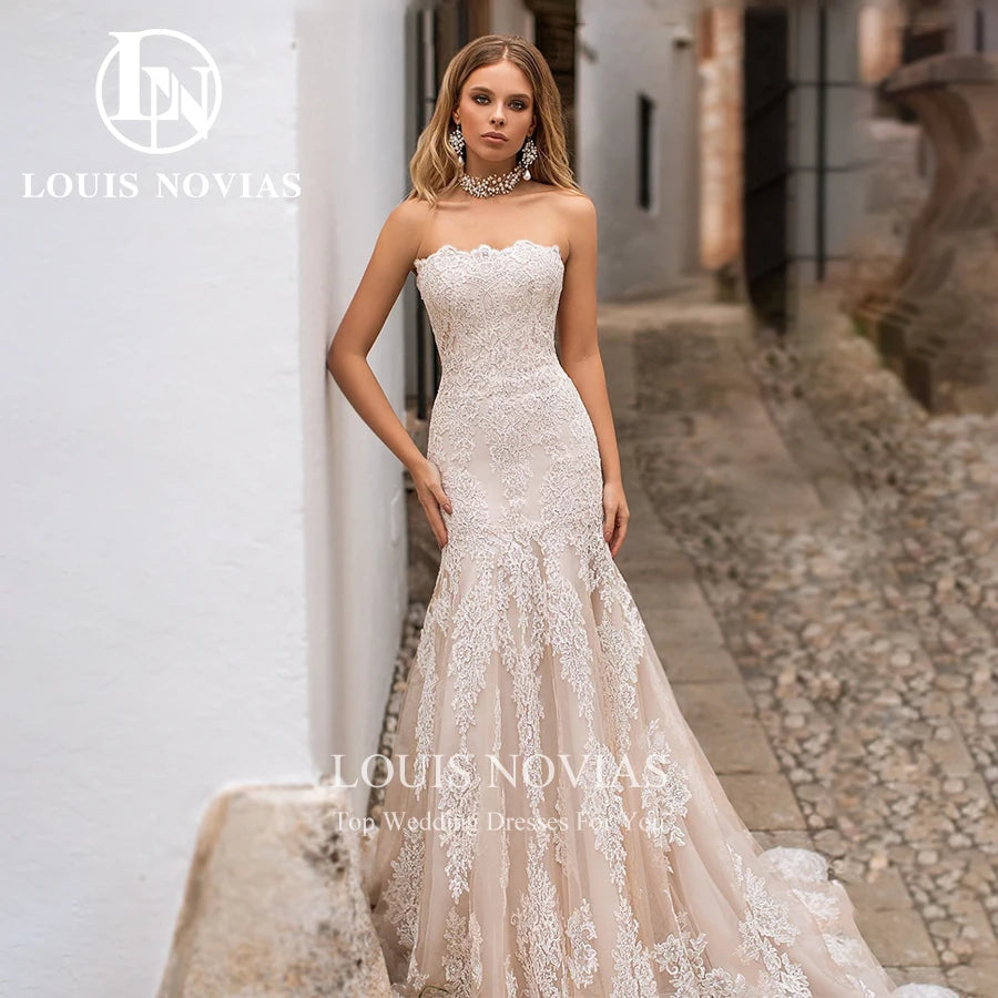 White Bridesmaid Dresses: Wedding Dress Modern Detachable Train With Long Sleeve