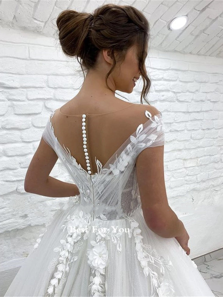 White Bridesmaid Dresses: Ivory Wedding Dress Tulle V-neck A-line Long