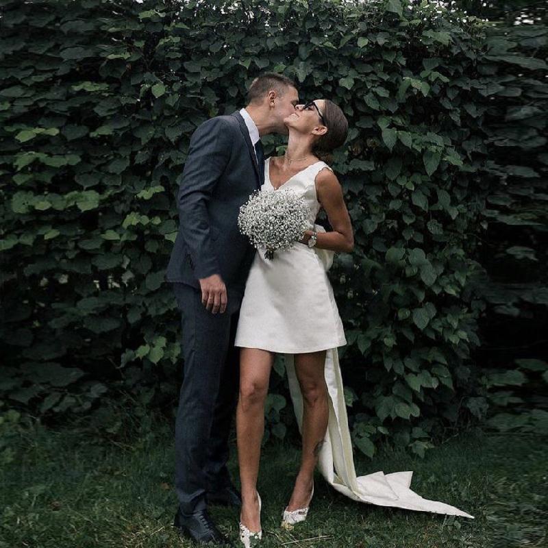 White Bridesmaid Dresses: V Neck Bridal Gown Large Bow Custom Made Plus Size