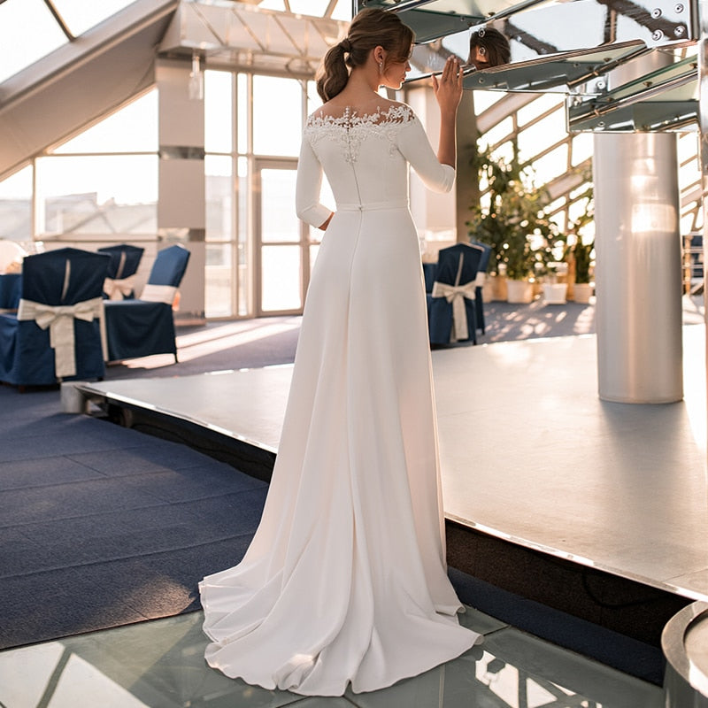 White Bridesmaid Dresses: O-Neck Wedding Dress A-Line Lace Appliques Satin Civil