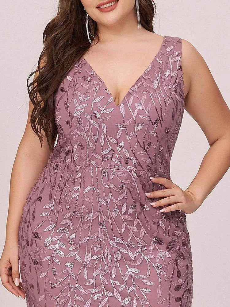 Homecoming Dresses: Plus Size Sleeveless Cocktail Dress V Neck Prom Gowns
