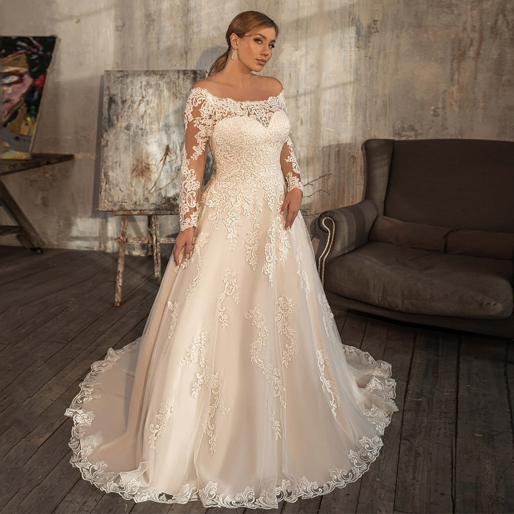 White Bridesmaid Dresses: Wedding Dress Plus Size Lace Appliques Back Zip