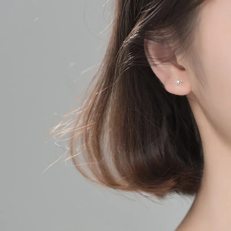 WANTME Real 100% 925 Sterling Silver Cute Sweet Hollow Mini Small Flower Geometric Stud Earrings for Women Korean Fine Jewelry