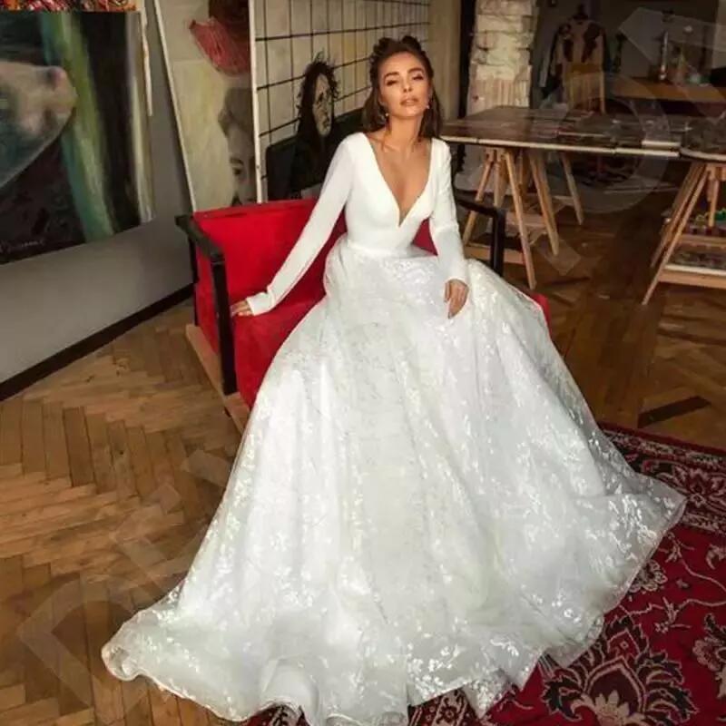 Boho Lace Wedding Dresses Long Sleeve V-neck Boho Bridal Gowns